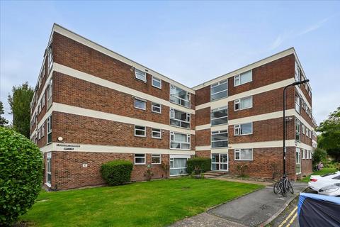 2 bedroom flat to rent, Langham Gardens, Ealing, London, W13