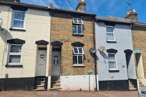 3 bedroom terraced house for sale, Castle Road, Chatham, ME4
