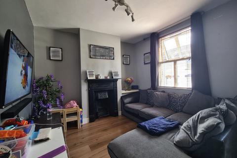 3 bedroom terraced house for sale, Castle Road, Chatham, ME4