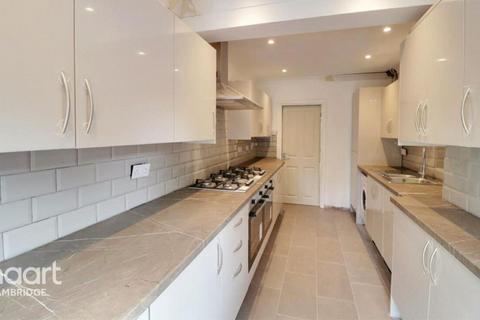 1 bedroom in a house share to rent, Perne Road, Cambridge