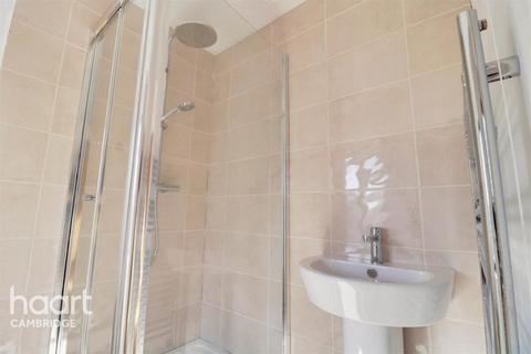 1 bedroom in a house share to rent, Perne Road, Cambridge