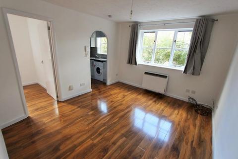 undefined, Somerset Gardens, White Hart Lane, Tottenham, London, N17