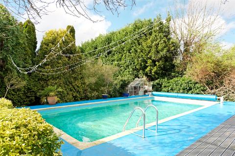134 Buckingham Road, Bletchley, Milton Keynes, MK3 5JA