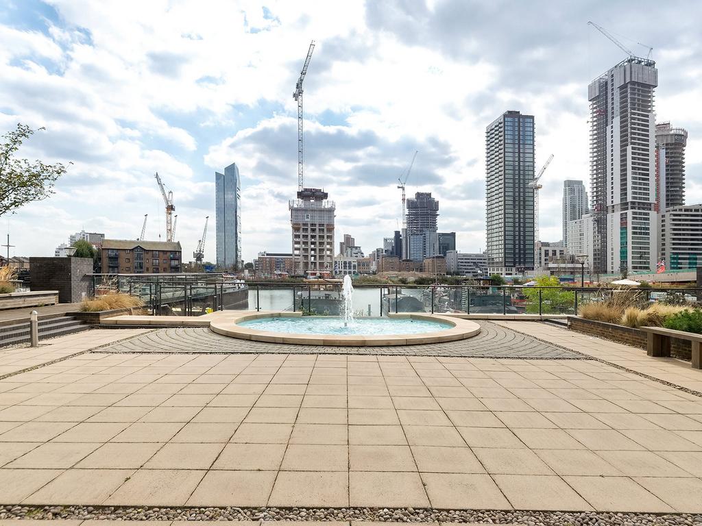 Boardwalk Place E14