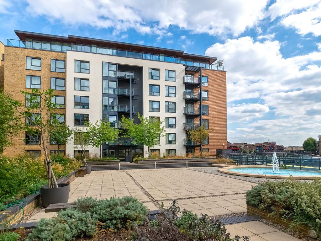 Boardwalk Place E14