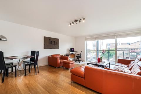 1 bedroom apartment to rent, Boardwalk Place, Trafalgar Way, E14