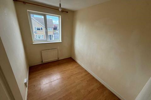 2 bedroom apartment to rent, Essex Gardens, Hornchurch