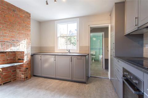 2 bedroom terraced house to rent, Greys Road, Henley-on-Thames RG9