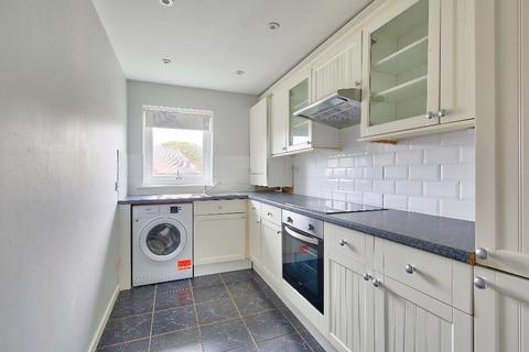 1 bedroom flat to rent, Freeman Road, Morden, SM4 6AR