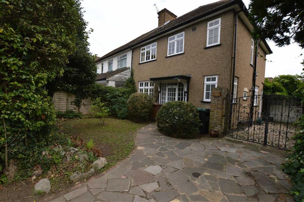 Berry Lane, Rickmansworth, Hertfordshire, WD3 3 bed semidetached house