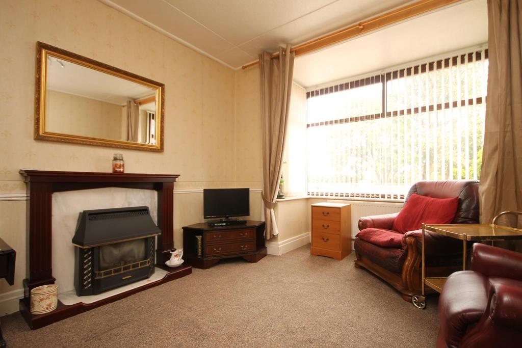 Brierton Lane, Hartlepool 2 bed semidetached bungalow £115,000