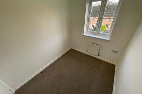 3 bedroom townhouse to rent, Dunnock Close, Ravenshead, Nottingham, NG15 9JP