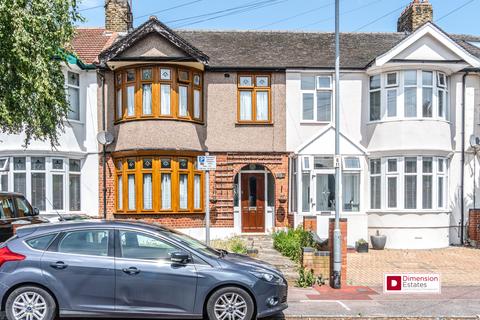 3 bedroom terraced house to rent, Edgefield Avenue, Upney, Barking, Essex, IG11
