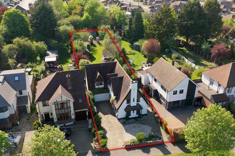 undefined, New Bedford Road, New Bedford Road Area, Luton, Bedfordshire, LU3 1NH