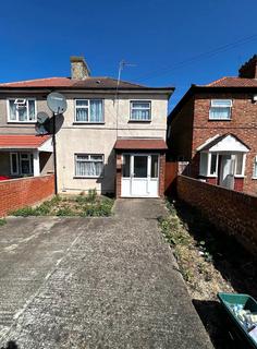 3 bedroom house to rent, North Hyde Lane, Southall, UB2