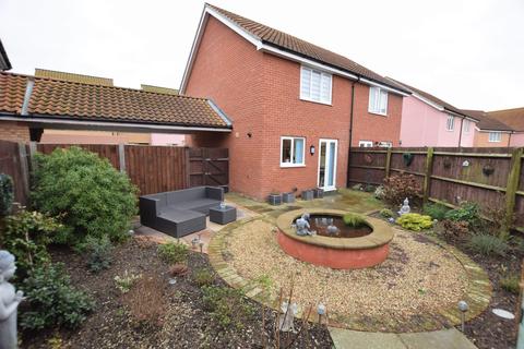 39 Cross Road, Clacton-on-sea, CO16 8GD
