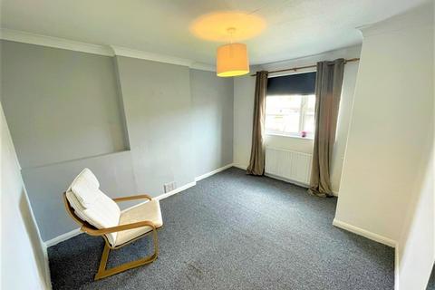 4 bedroom terraced house to rent - New Barns Avenue, Mitcham, Surrey, CR4