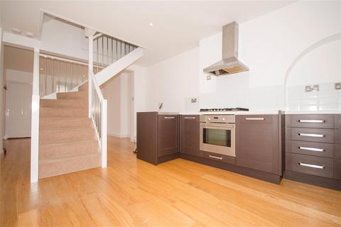 3 bedroom end of terrace house to rent, Whitmore Street, Maidstone, Kent, ME16