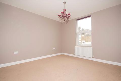 3 bedroom end of terrace house to rent, Whitmore Street, Maidstone, Kent, ME16