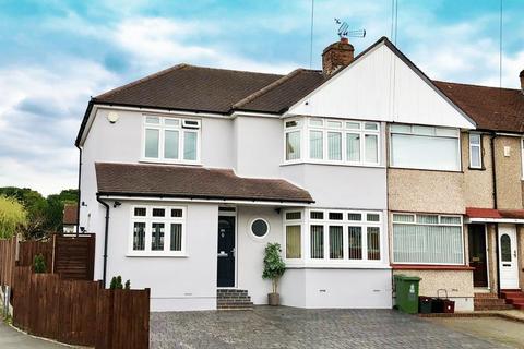 4 bedroom end of terrace house for sale, Murchison Avenue, Bexley