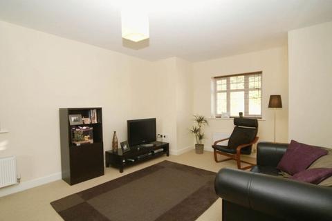 2 bedroom apartment to rent, 67 Silk Mill Chase, Ripponden, HX6 4BY