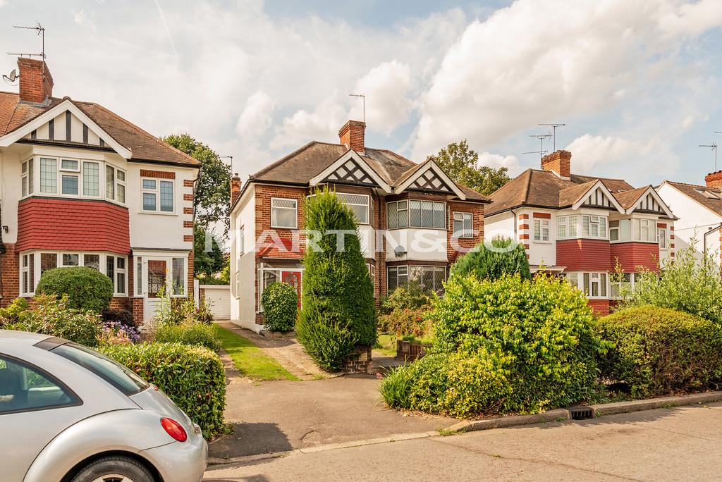 Lorne Gardens, Wanstead 3 bed semidetached house £650,000