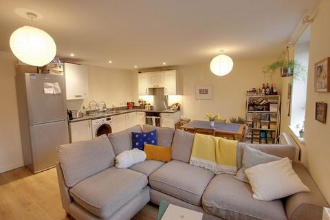 1 bedroom apartment to rent, High Street, Bath