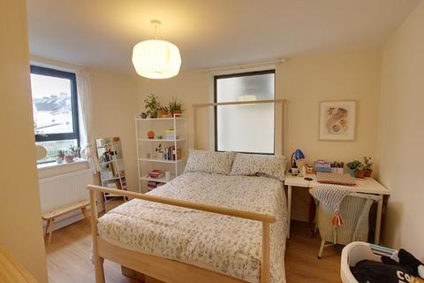 1 bedroom apartment to rent, High Street, Bath
