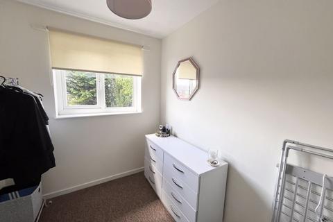 2 bedroom end of terrace house to rent, Llys Road, Oswestry