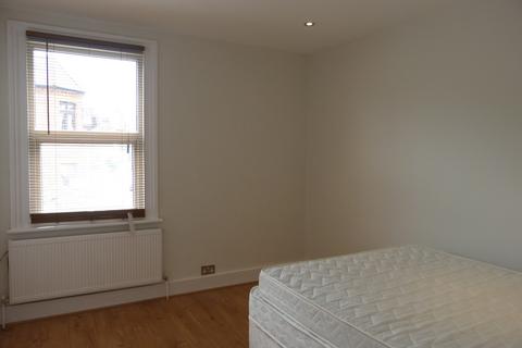 3 bedroom flat to rent, Anson Road, Cricklewood, London, NW2