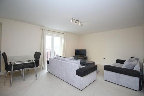 2 bedroom flat to rent, Manor Gardens Close, Loughborough, LE11