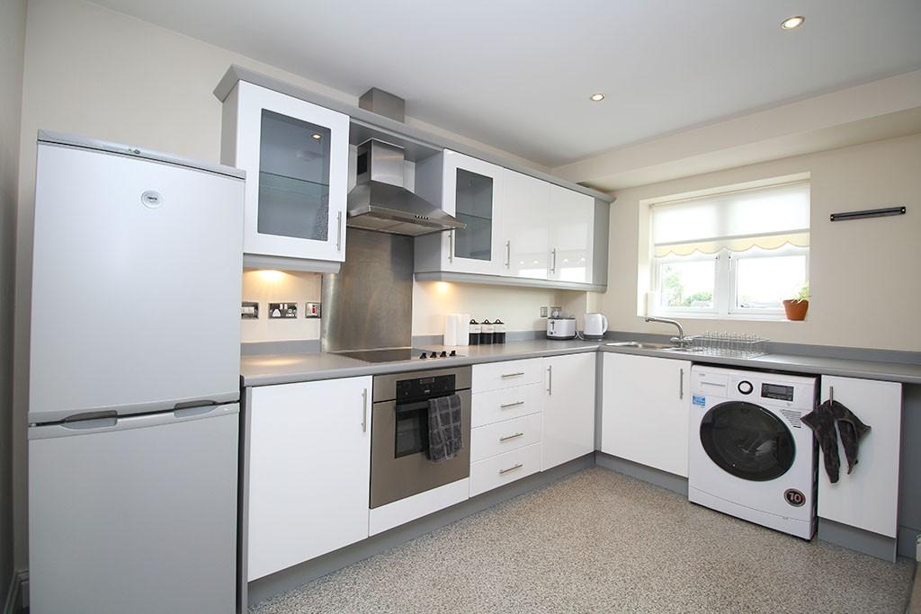 Kitchen (Main)