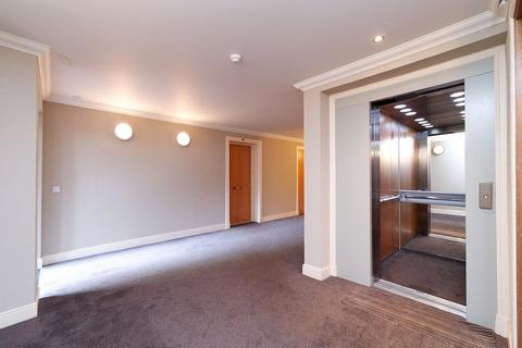 3 bedroom apartment to rent, Hayburn Lane, Hyndland, Glasgow