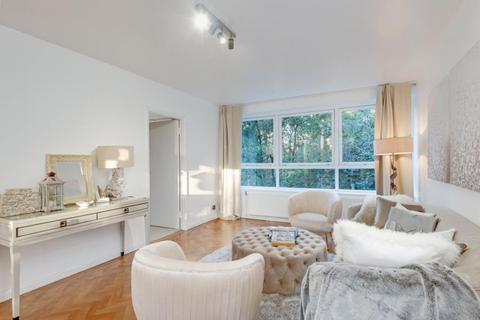 3 bedroom flat to rent, West Heath Lodge, Hampstead, London,  NW3