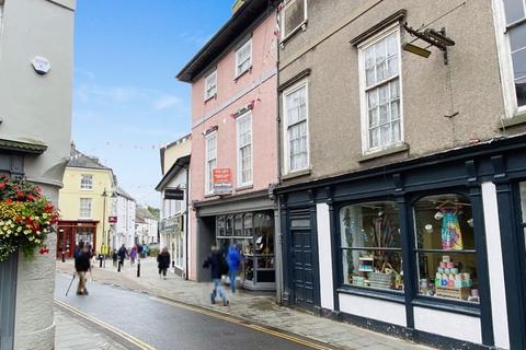 12 bedroom block of apartments for sale, 10 Flats. A Shop. Parking & Planning Permission for Coach Houses. Brecon.