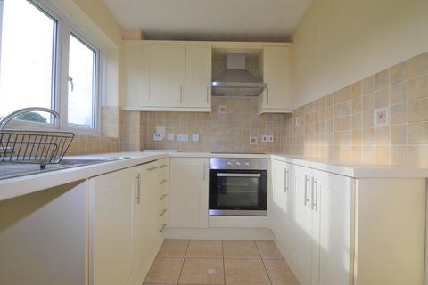 2 bedroom end of terrace house to rent, Fieldfare Close