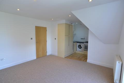 3 bedroom flat to rent, Bincleaves Road, Weymouth