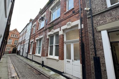 Office to rent, 4 - 5 Bishop Lane, Hull, East Yorkshire, HU1 1PA