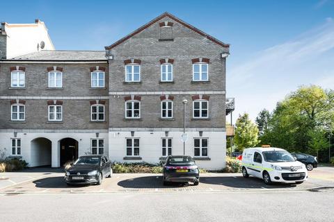 2 bedroom apartment to rent, Coxhill Way,  Aylesbury,  HP21