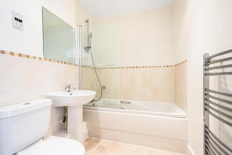 2 bedroom apartment to rent, Coxhill Way,  Aylesbury,  HP21