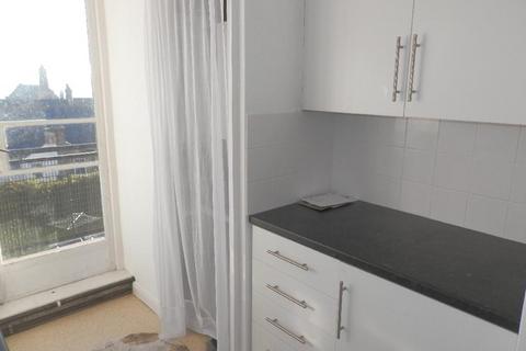 2 bedroom apartment to rent, Penzance TR18