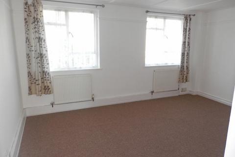 2 bedroom apartment to rent, Penzance TR18