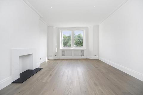 3 bedroom flat to rent, Elsworthy Road, Primrose Hill, London, NW3