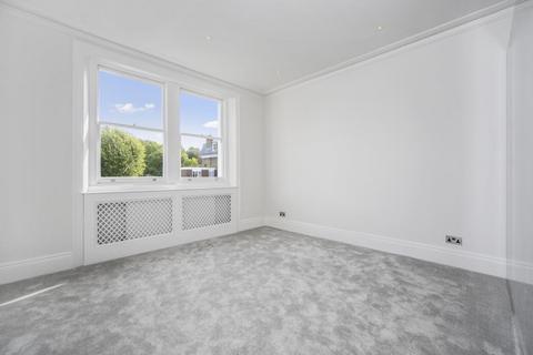 3 bedroom flat to rent, Elsworthy Road, Primrose Hill, London, NW3