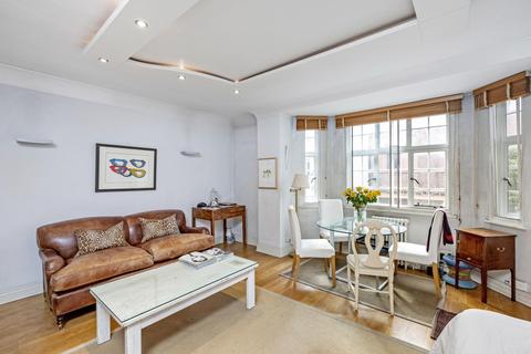 Studio to rent, Drayton Gardens, Chelsea SW10