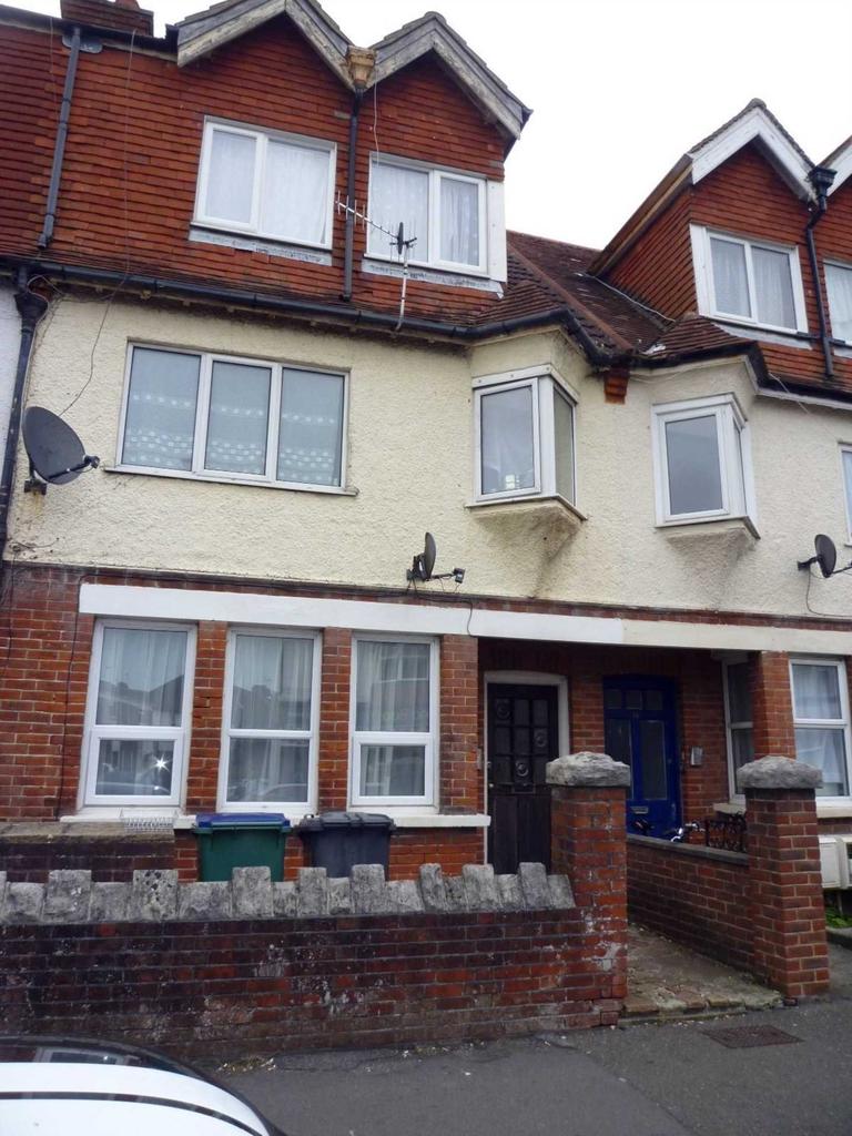 Linden Road, Bognor Regis 2 bed flat £700 pcm (£162 pw)