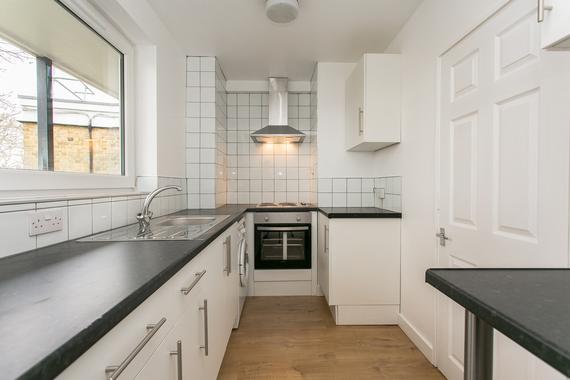 Crownstone Road Brixton 1 Bed Flat To Rent 1 350 Pcm