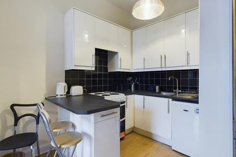 1 bedroom flat to rent, Millar Crescent, Morningside, Edinburgh, EH10