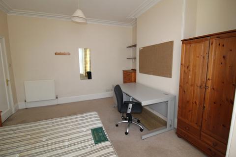 5 bedroom terraced house to rent, Pinhoe Road Exeter EX4 7HL