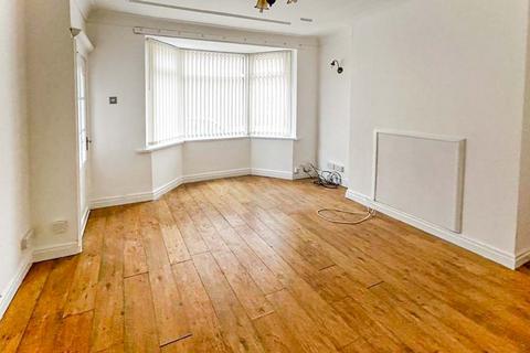 3 bedroom terraced house to rent, The Coppice, Anfield L4